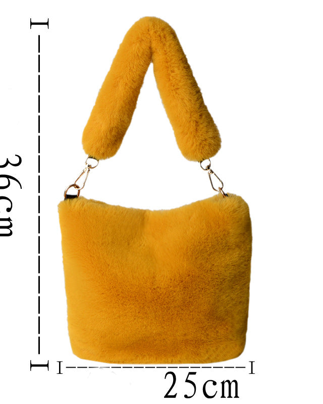 Fluffy plush bucket bag with pearl chain