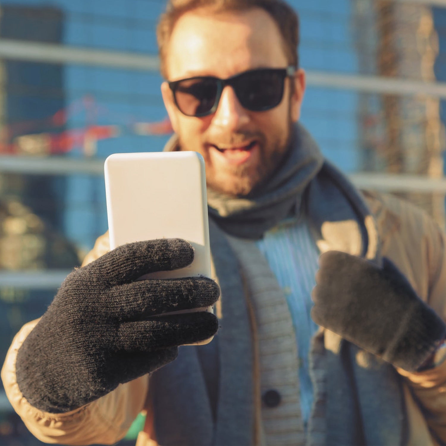 Knit touchscreen gloves using a phone